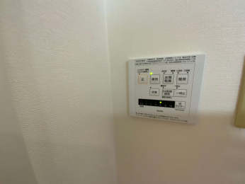  Cg[@\t
