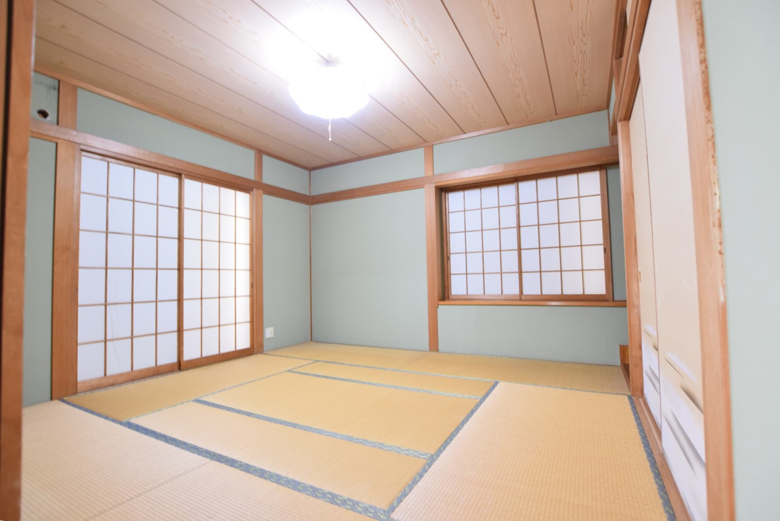 �a�� 8��̘a���́A���ڂȂǑ��ړI�ɗ��p�ł���g������̗ǂ���Ԃł��B