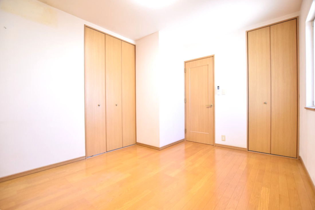 �m�� ����6.2��̗m��
�����ƃN���[�b�g�ŏ[���������[�ł��B