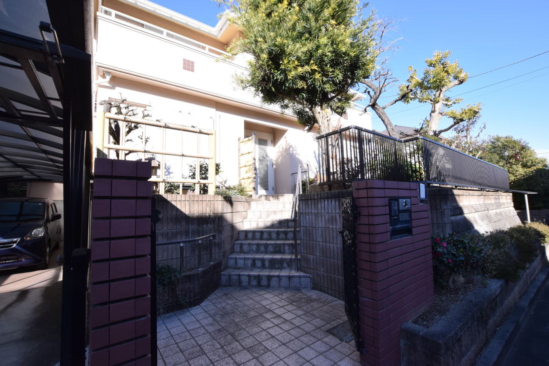 ���̑����n ���͓I�ȃA�v���[�`