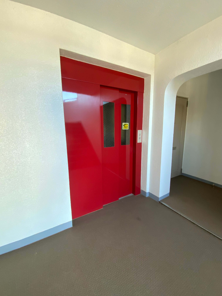 ���̑����p�� �G���x�[�^�[�͊e�K�i�ݒu