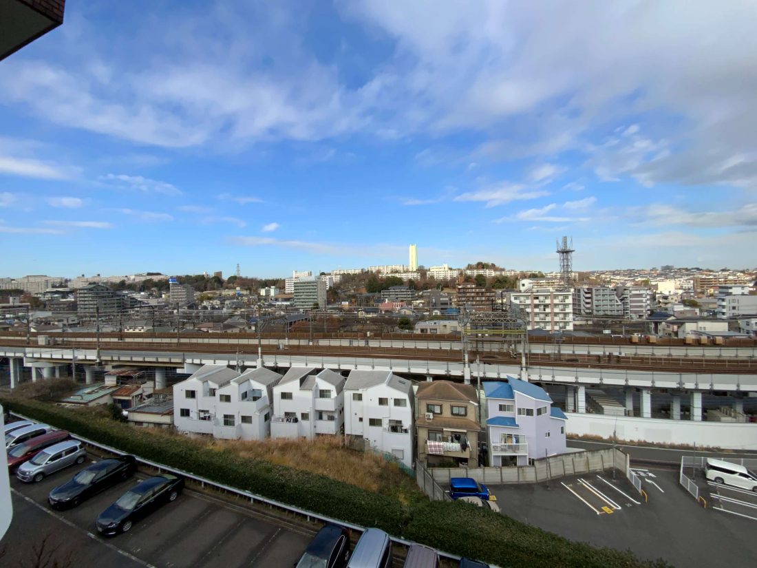 �Z�˂���̒��]�ʐ^ �����5�K����͒��]�ǍD�ŊJ��������