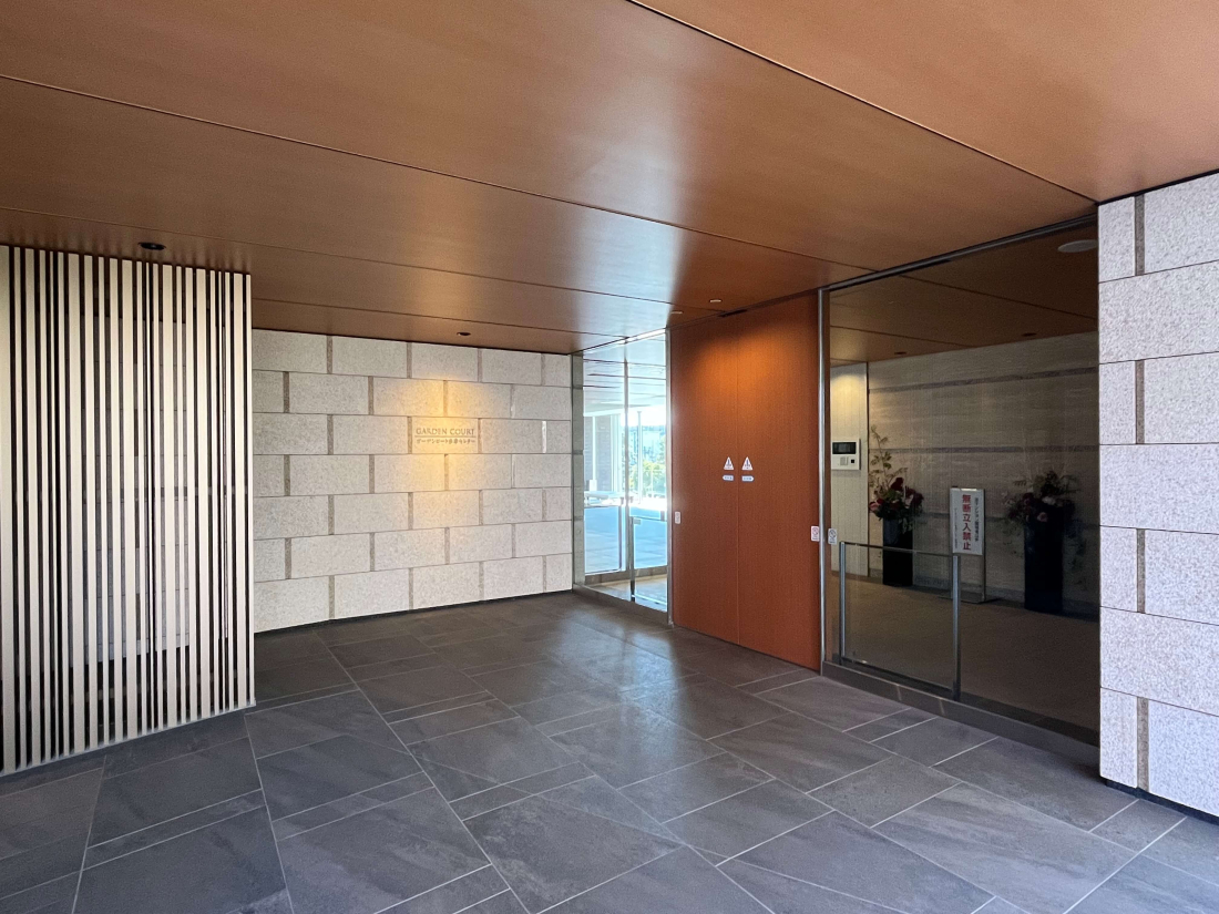 �G���g�����X �y�f�X�g���A���f�b�L�����̃��C���G���g�����X