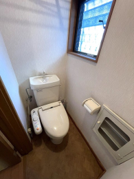 �g�C�� 1F�������֍��t���g�C��