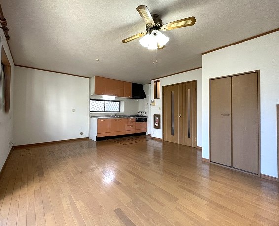 ���r���O 14���̍L�XLDK