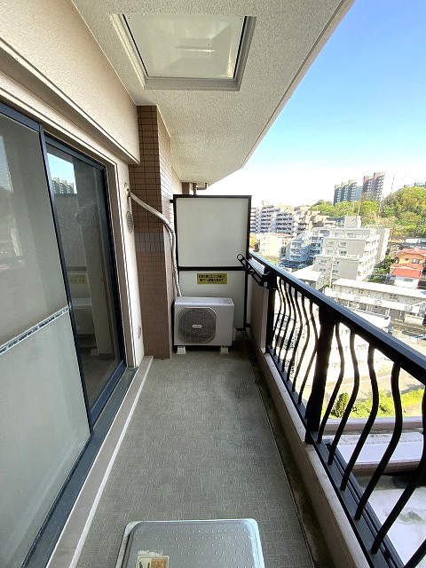 �o���R�j�[ -