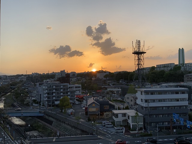 �Z�˂���̒��]�ʐ^ -